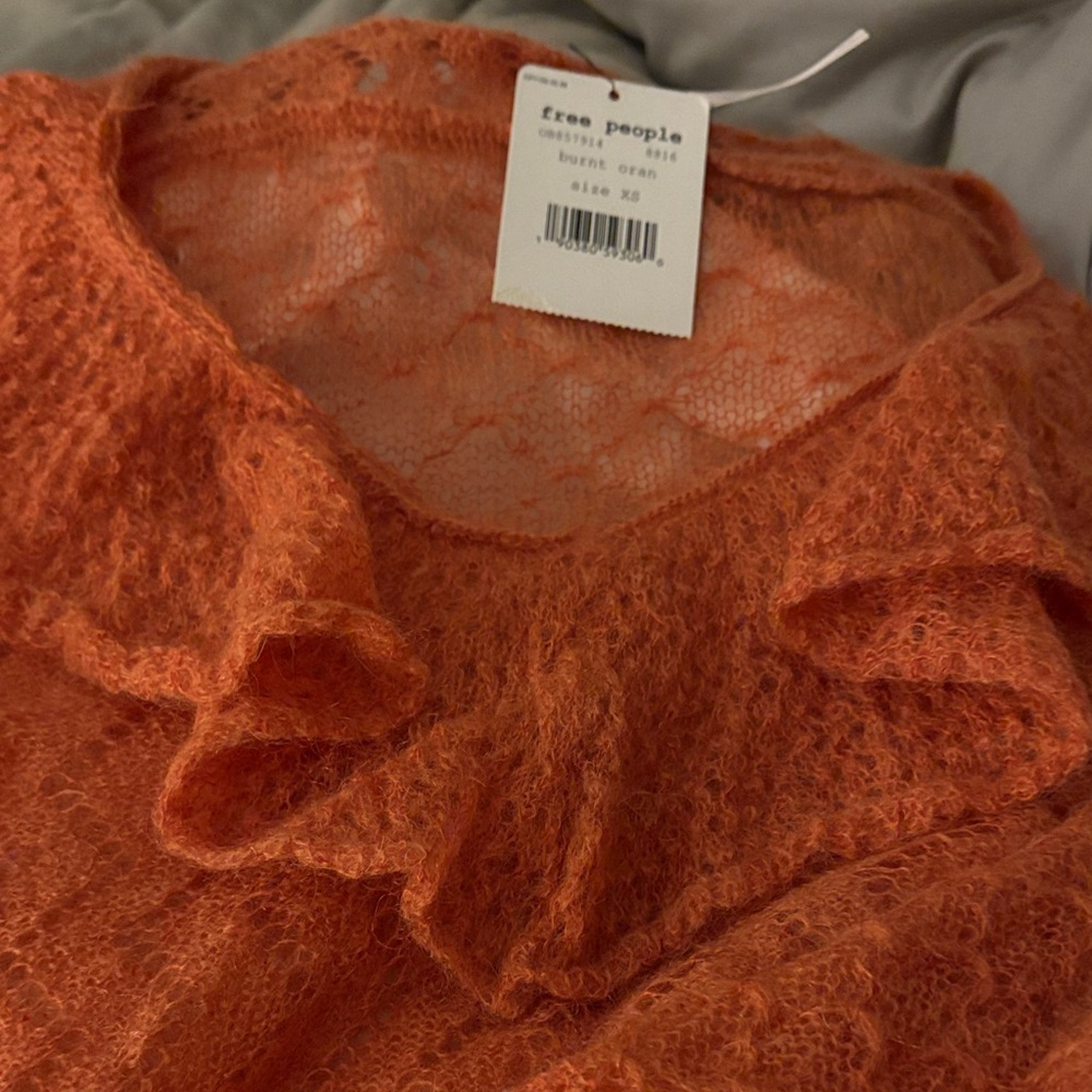 Free People Macaroon Ruffled Neck Mohair Wool Sweater Burnt Orange Ruffle XS NWT - Picture 7 of 7